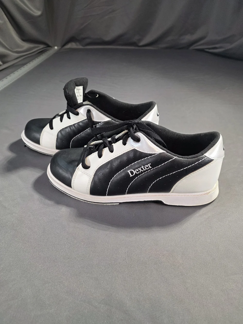 Dexter Groove I Women's Bowling Shoes | Black & White | Size 9.5M | Slide-Rite